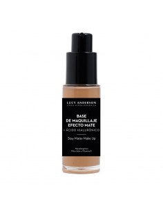 BASE LUCY AND STAY MATTE MAKE UP 02
